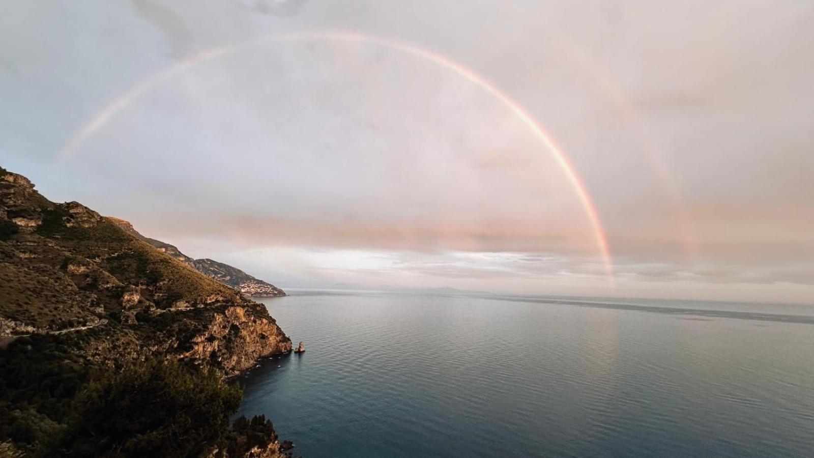 Willa Stone Positano